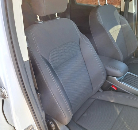 Ford Kuga cena 68900 przebieg: 122500, rok produkcji 2018 z Pabianice małe 562